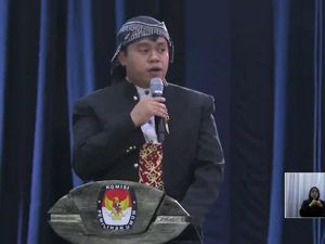 Ketua KPU Buka Debat Pilgub Jatim 2024, Harapkan Partisipasi Meningkat