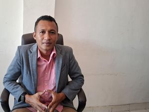 Tuduh Fitnah, Pemilik Gudang BBM Laporkan Ipda Rudy Soik ke Polda NTT