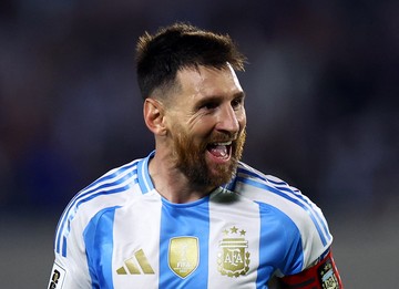 Roberto Carlos Nggak Sabar Nonton Dansa Terakhir Messi