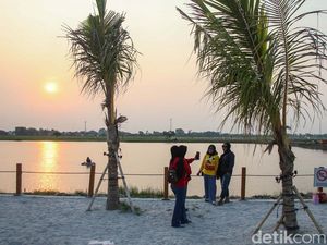 Menikmati Matahari Tenggelam di Pantai Pasir Putih Babelan Bekasi Menikmati Matahari Tenggelam di Pantai Pasir Putih Babelan Bekasi