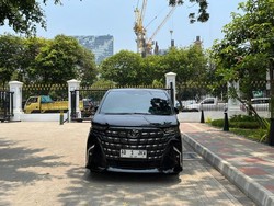 Alphard AD 1 JKW Bakal Antar Jokowi Boyongan ke Solo, Ini Spek & Harganya