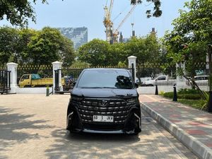 Alphard AD 1 JKW Bakal Antar Jokowi Boyongan ke Solo, Ini Spek & Harganya Alphard AD 1 JKW Bakal Antar Jokowi Boyongan ke Solo, Ini Spek & Harganya