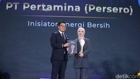 Olah Tebu-Minyak Jelantah, Pertamina Dinobatkan Inisiator Energi Bersih