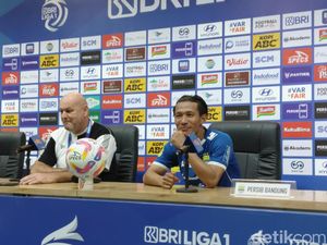 Respons Henhen Setelah Persib Gebuk Persebaya Respons Henhen Setelah Persib Gebuk Persebaya