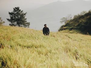 Jawa Barat Punya Gunung Pangradinan yang Mirip Gunung Merbabu