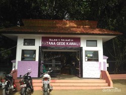 Dari Astana Gede Kawali, Menyusuri Spiritualitas Kerajaan Sunda