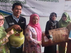 ZISWAF CTARSA dan Muslimat NU Salurkan Bantuan untuk Korban Kebakaran Manggarai