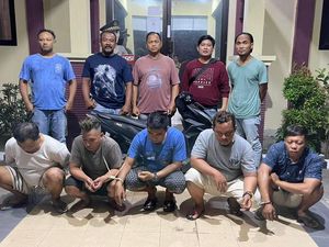 5 Debt Collector di Probolinggo Ditangkap Usai Rampas Motor Warga 5 Debt Collector di Probolinggo Ditangkap Usai Rampas Motor Warga