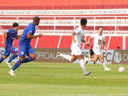 Hasil Liga 1: Arema Menang Comeback Atas Malut United