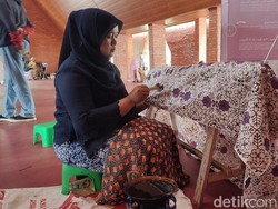 Mengenal Filosofi Batik Motif Kembang Bungur Khas Jalatrang Ciamis