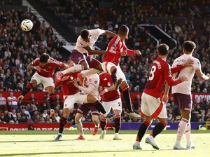 Babak I Selesai, Brentford Ungguli MU 1-0