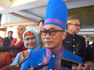 Zudan Ungkap 5 PR Pemerintah di HUT ke-355 Sulsel, Investasi-Percepatan KUR Zudan Ungkap 5 PR Pemerintah di HUT ke-355 Sulsel, Investasi-Percepatan KUR