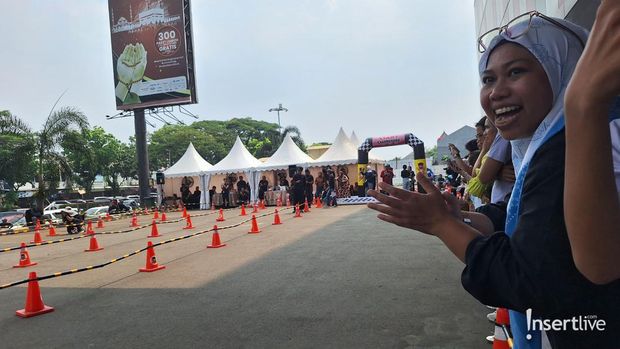 Potret Antusias Orang Tua di Perlombaan Push Bike di Olimpiade Balita