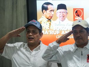 Relawan Projo Apresiasi Jokowi, Beri Salam Hormat Relawan Projo Apresiasi Jokowi, Beri Salam Hormat