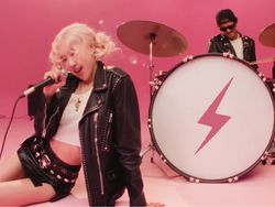 Video: APT Menang di MAMA Awards 2024, Bruno Mars:  Kamsahamnida!