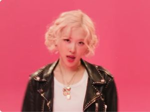 Rose BLACKPINK Cuan Rp 156 M dari Streaming APT. dalam 2 Pekan Rose BLACKPINK Cuan Rp 156 M dari Streaming APT. dalam 2 Pekan