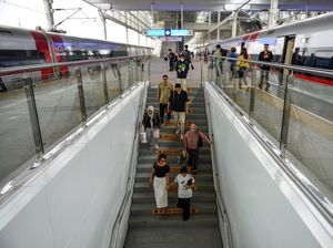 KCIC Target Akses Stasiun Karawang Rampung Juli 2025