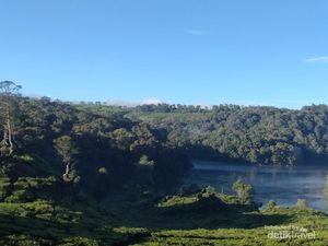 Pesona Danau Cantik Bandung di Ketinggian 1.600 MDPL