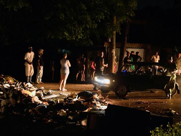 Aksi Protes Warga Kuba gegara Pemadaman Listrik Berkepanjangan
