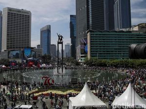 Selamat Datang Presiden Prabowo dari Lautan Manusia di Bundaran HI Selamat Datang Presiden Prabowo dari Lautan Manusia di Bundaran HI
