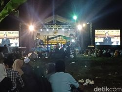 Ribuan Warga-Kiai Kampung Gelar Doa Bersama Usai Prabowo-Gibran Dilantik Ribuan Warga-Kiai Kampung Gelar Doa Bersama Usai Prabowo-Gibran Dilantik