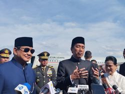 Prabowo saat Antar Jokowi Terbang ke Solo: Kita Doakan yang Terbaik