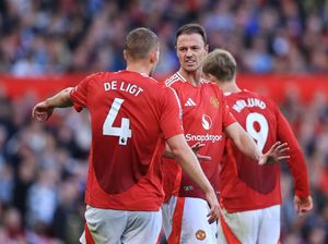 Akhirnya MU Menang Juga... Akhirnya MU Menang Juga...