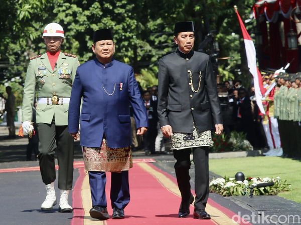 Momen Upacara Lepas Sambut Jokowi ke Prabowo di Istana Merdeka