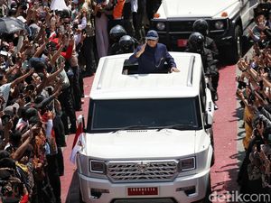 Filosofi Mobil Putih yang Kerap Dipilih Presiden Prabowo Filosofi Mobil Putih yang Kerap Dipilih Presiden Prabowo