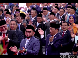 Peserta Sidang MPR Ramai-ramai Serukan Terima Kasih Pakde Jokowi