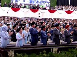 Momen Peserta Sidang MPR Standing Ovation Saat Nama Prabowo Disebut