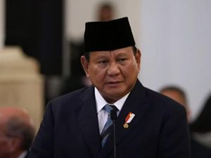 Video LSI Denny JA: Lapangan Kerja-Penanganan Korupsi Jadi Tantangan Prabowo Video LSI Denny JA: Lapangan Kerja-Penanganan Korupsi Jadi Tantangan Prabowo
