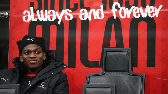 MILAN, ITALY - OCTOBER 19: Rafael Leao of AC Milan looks on before the Serie A match between AC Milan and Udinese Calcio at Stadio Giuseppe Meazza on October 19, 2024 in Milan, Italy. (Photo by Marco Luzzani/Getty Images)