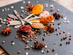 7 Bumbu Dapur yang Efektif Bantu Penurunan Berat Badan 7 Bumbu Dapur yang Efektif Bantu Penurunan Berat Badan