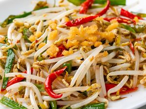 Resep Tumis  Tauge Ikan Asin ala Restoran yang Gurih Segar Resep Tumis  Tauge Ikan Asin ala Restoran yang Gurih Segar