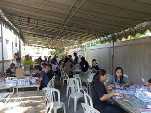 KPU Denpasar Mulai Lipat Surat Suara untuk Pilkada 2024