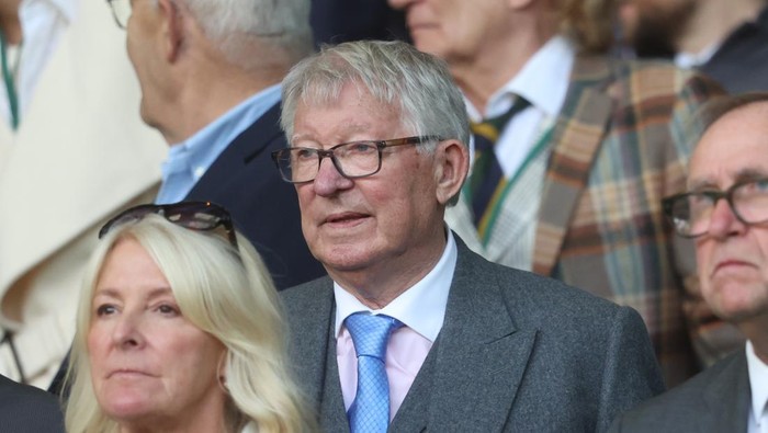 GLASGOW, SCOTLAND - OCTOBER 19: Former Aberdeen manager Sir Alex Ferguson during a William Hill Premiership match between Celtic and Aberdeen at Celtic Park, on October 19, 2024, in Glasgow, Scotland. (Photo by Ross MacDonald/SNS Group via Getty Images)