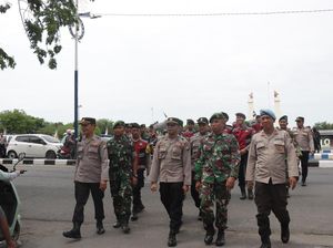 TNI-Polri di Sampang Patroli Saat Pelantikan Presiden Hari Ini