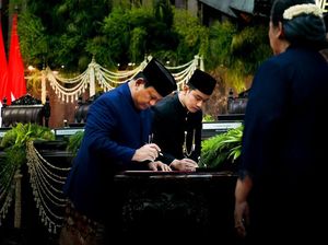 Gibran Unggah Foto saat Dilantik Jadi Wakil Presiden Mendampingi Prabowo