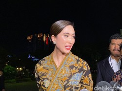 Dress Code Pengumuman Menteri-Wamen Prabowo: Batik Cokelat