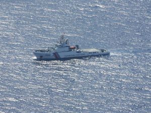 Bakamla RI Usir Kapal Coast Guard China di Laut Natuna Utara Bakamla RI Usir Kapal Coast Guard China di Laut Natuna Utara