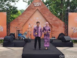 ASN Ciamis Kini Wajib Pakai Batik Ciamisan Tiap Kamis dan Jumat ASN Ciamis Kini Wajib Pakai Batik Ciamisan Tiap Kamis dan Jumat