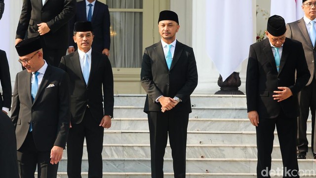 Gosip Terkini Selebriti Insertlive : Daftar 30 Wakil Menteri Rangkap Jabatan, Ada Eks Anak Band