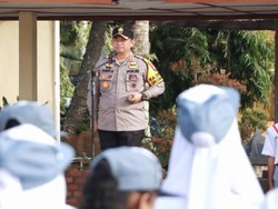 Kapolres Ingatkan Pelajar Cegah Hoaks-Ciptakan Pilkada Damai di Siak