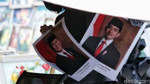 Foto Resmi Presiden dan Wapres Prabowo-Gibran Ramai Dibeli