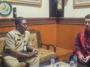 SMKN 1 Klungkung Serahkan 293 Ijazah Alumni Setelah Digeledah Jaksa