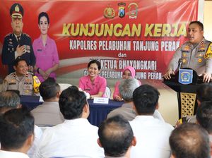 Polisi di Surabaya Tegaskan Netral Selama Pilkada Jatim 2024 Polisi di Surabaya Tegaskan Netral Selama Pilkada Jatim 2024