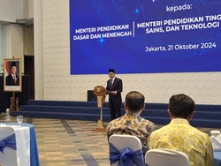 Cerita Fadli Zon Dulu Foto-foto di Kemendikbud, Kini Jadi Menteri Kebudayaan