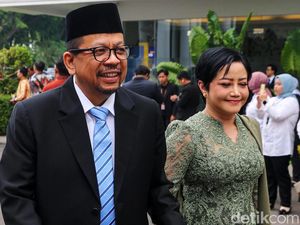 Tak Hadir Pelantikan Menteri Kabinet Prabowo, Qodari Beri Penjelasan Tak Hadir Pelantikan Menteri Kabinet Prabowo, Qodari Beri Penjelasan
