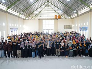 Giliran Relawan Koperasi Indonesia Lamongan Deklarasi untuk Yuhronur-Dirham